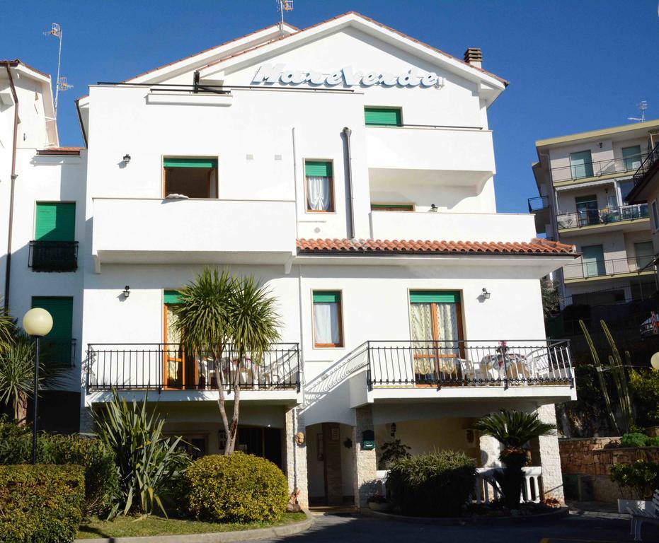 Residence Mare Verde Pietra Ligure Εξωτερικό φωτογραφία