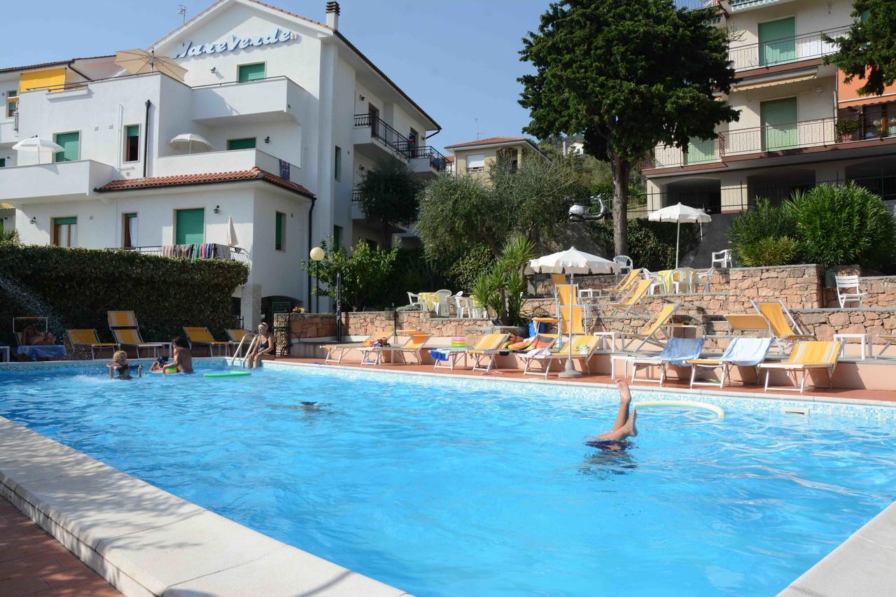 Residence Mare Verde Pietra Ligure Εξωτερικό φωτογραφία