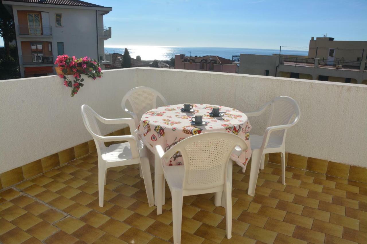 Residence Mare Verde Pietra Ligure Εξωτερικό φωτογραφία